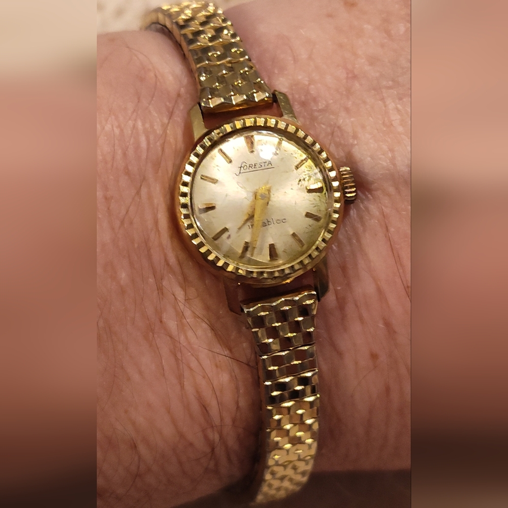 Very Vintage 1970's FORESTA Watch (Needs A Battery)